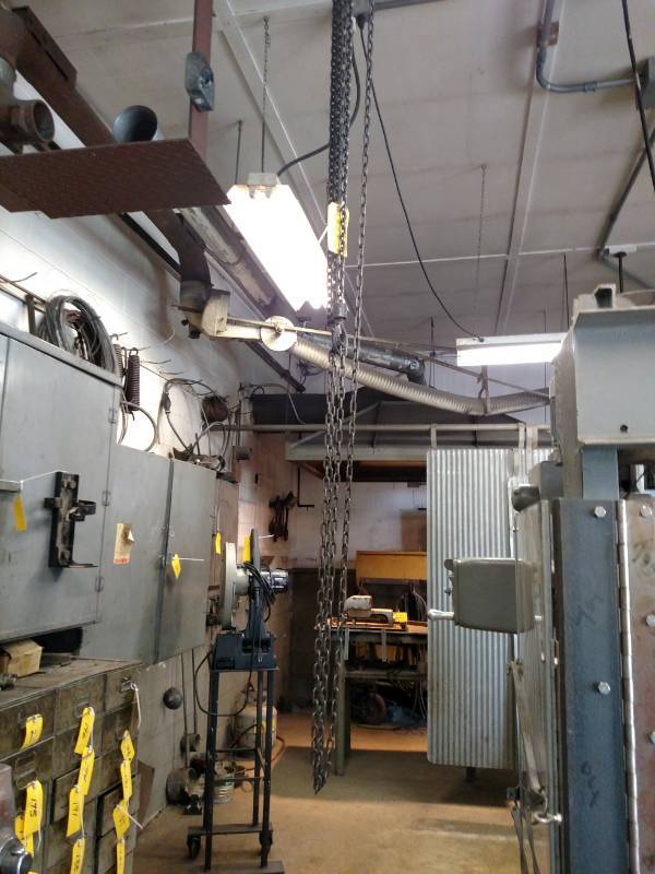 lot 98 image: 13 Ton Chain Hoist with Trolley...