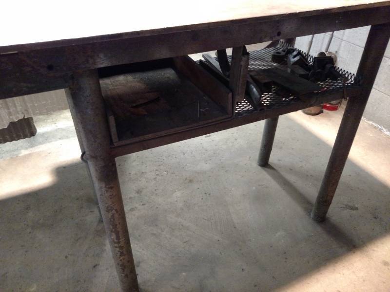 lot 119 image: Steel Bench with Vise, 48x26...