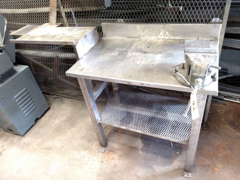 lot 122 image: Stainless Steel Workbench with Vise...