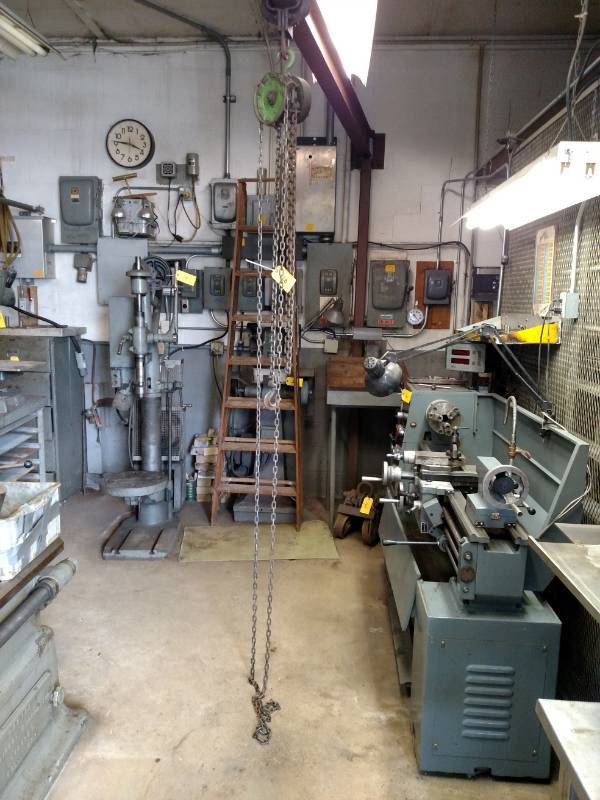 lot 126 image: Elephant 12 Ton Chain Hoist with T...