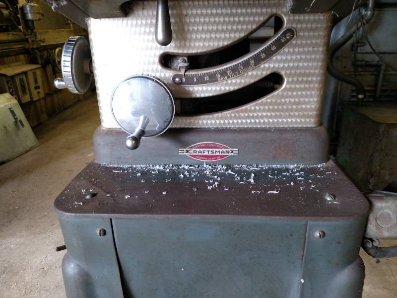 lot 620 image: Craftsman 10 Table Saw...