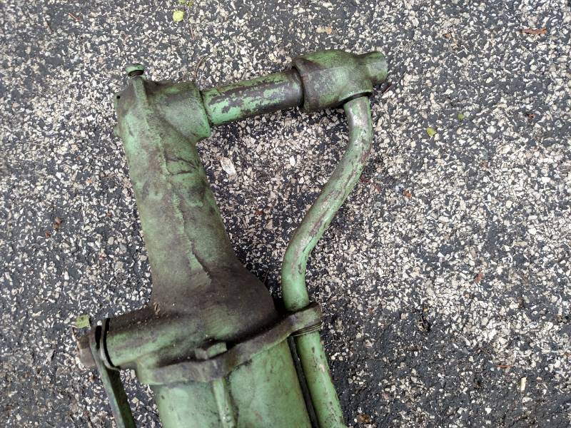 lot 639 image: Barrel Pump...