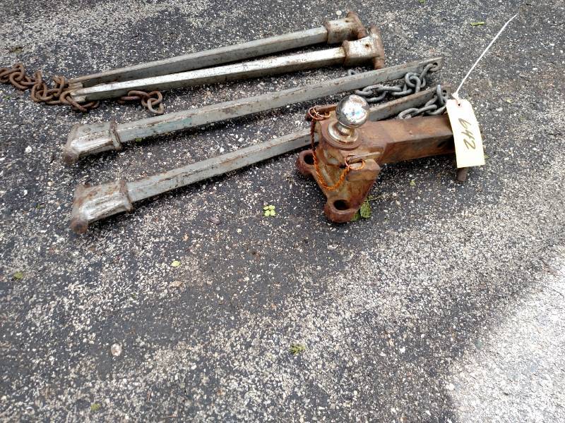 lot 642 image: Receiver Hitch with Stabilizer Arms...