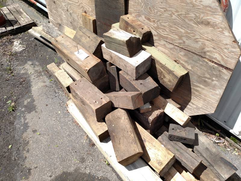 lot 651 image: Asstd Cribbing...