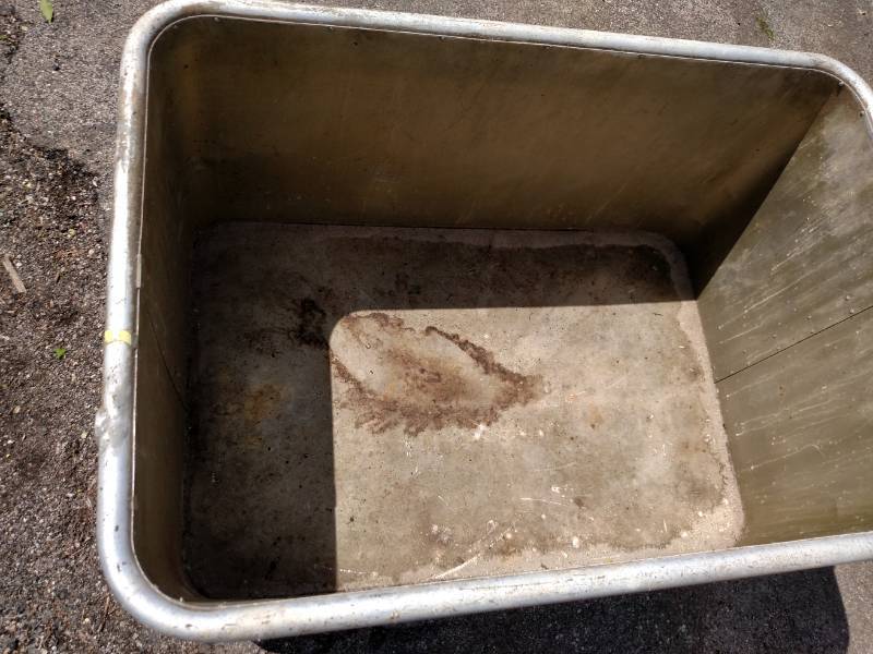 lot 653 image: Aluminum Tank, 35x23x18...