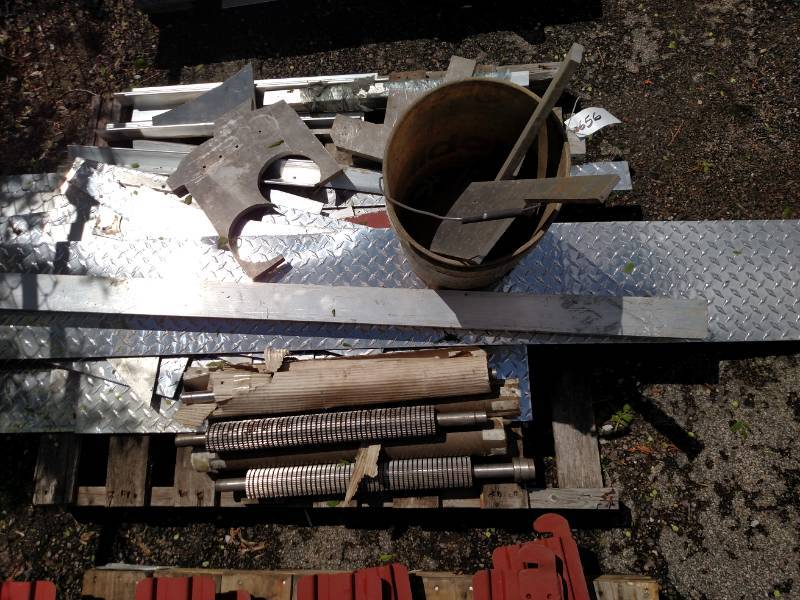 lot 656 image: Pallet of Aluminum & Misc...