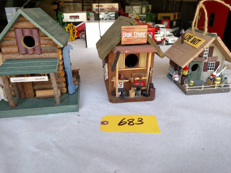 lot 683 image: (3) Bird Houses...