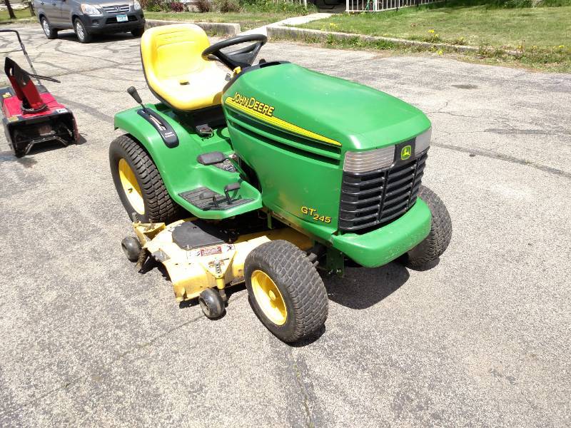 lot 2 image: John Deere GT245 Lawn Tractor, 54 ...