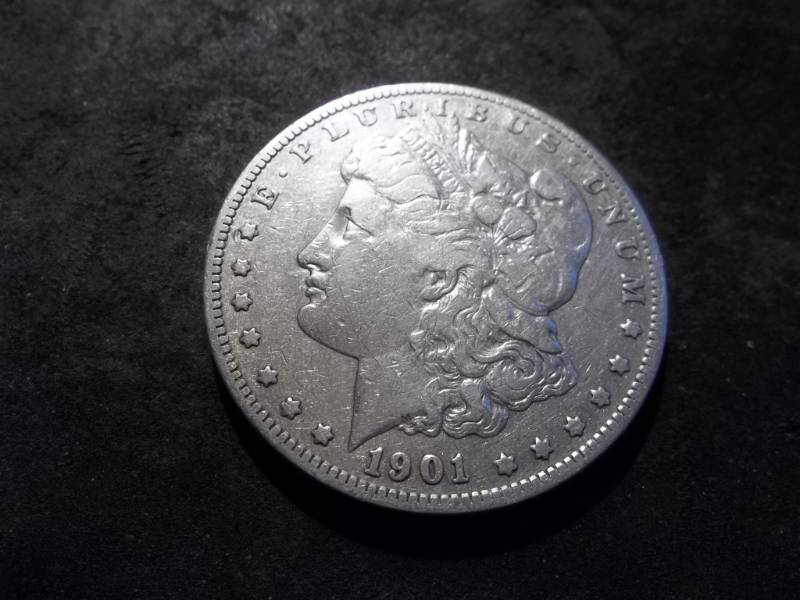 lot 33 image: 1901 S Morgan Silver Dollar
