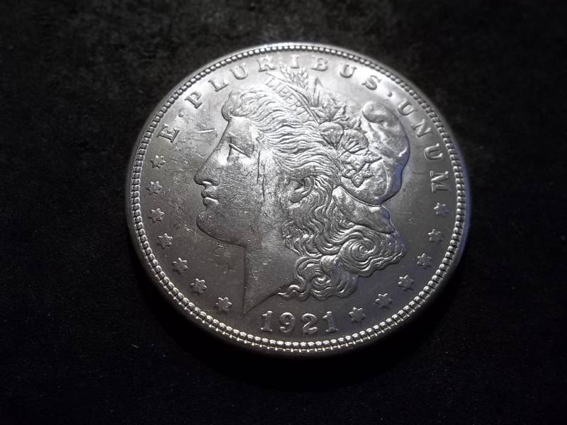lot 37 image: 1921 S Morgan Silver Dollar