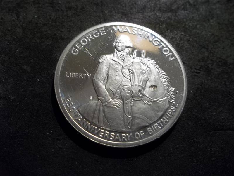 lot 71 image: George Washington 250th Birthday Commemorative Silver Proof Half Dollar