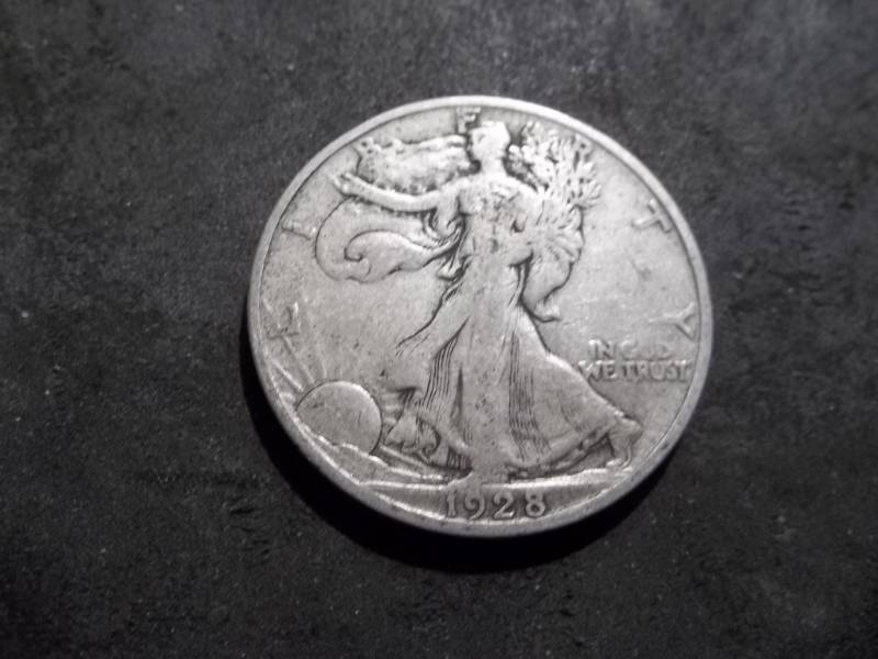 lot 82 image: 1928 S Walker Half Dollar