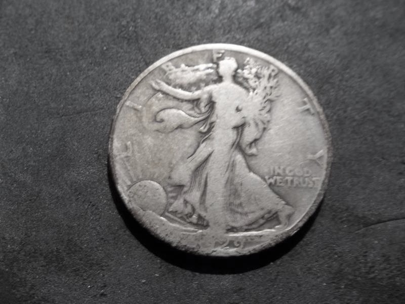 lot 83 image: 1929 D Walker Half Dollar