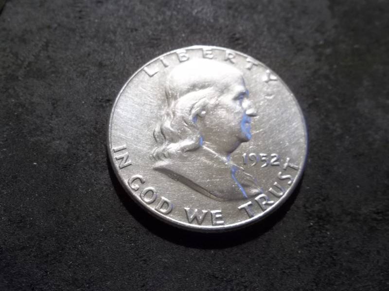 lot 99 image: 1952 Franklin Half Dollar