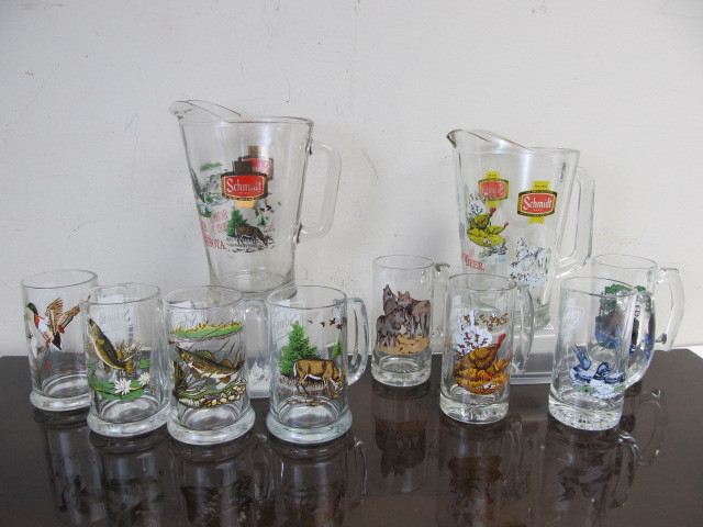lot 74 image: 2 Sets of Vintage SCHMIDT BEER Pitchers wGlasses