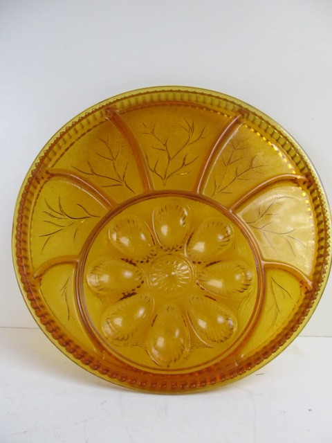 lot 219 image: Large Vintage Orange Glass Hors doeuvres Serving Platter