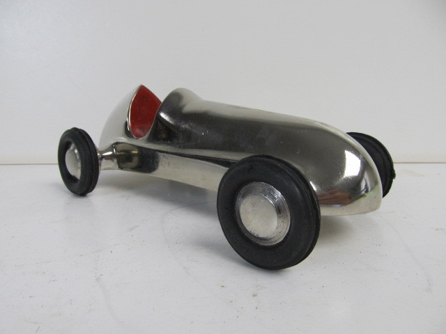 lot 225 image: 8.5 Cast Metal Race Car
