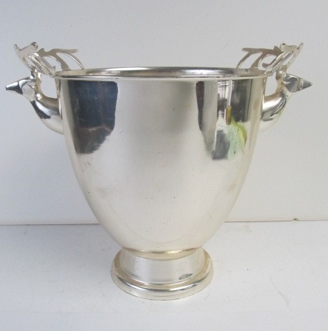 lot 230 image: Vintage Chrome Stag Handled Ice Bucket