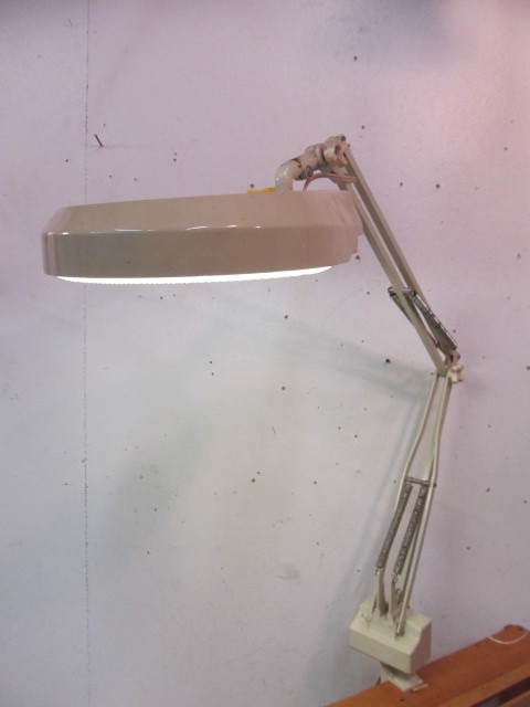 lot 236 image: Ledu Magnifying Adjustable Mount Lamp Made in Sweden