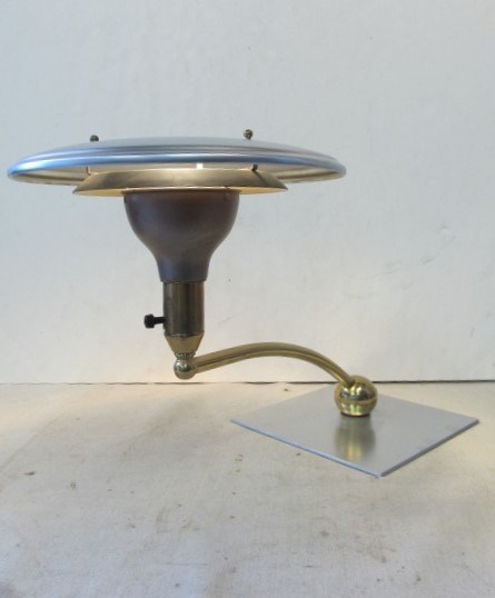 lot 237 image: Mid Century Modern Futuristic Mod Table Sight Light