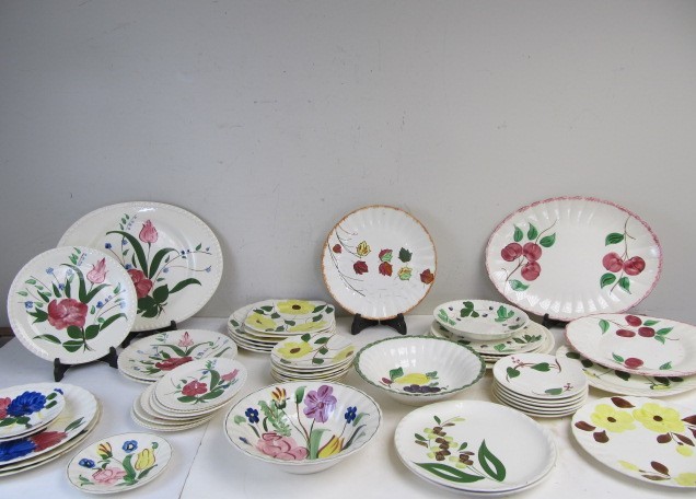 lot 167 image: Large Lot of Vintage Hand Painted Blue Ridge Southern Potteries Dinner Ware