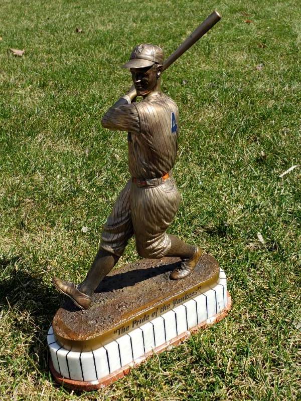 lot 4 image: Lou Gerig Pride of the Yankees Bronze Sculpture by R. P. Daus