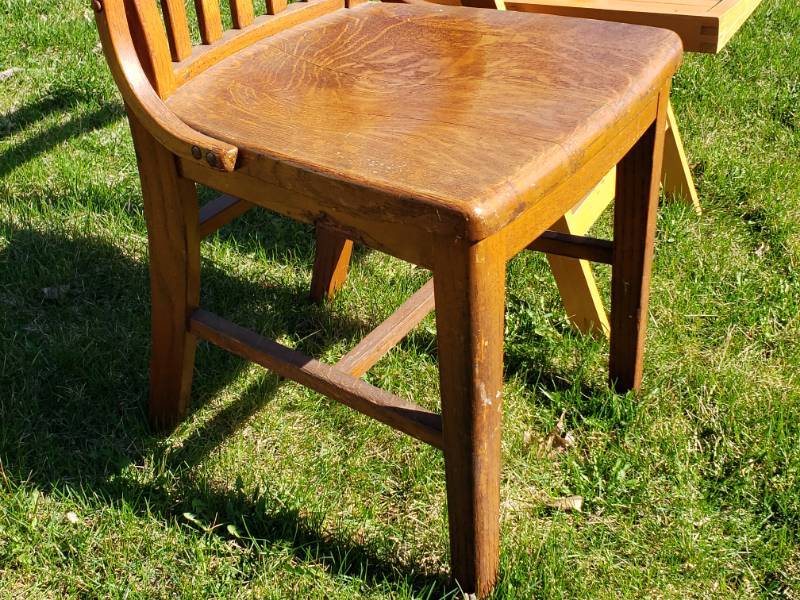 Jasper Seating Company Solid Quarter Sewn Oak Chair And Vintage Wooden Folding Chair High End Estate Auction Rare Items Antique Collectible Fine Jewelry Furniture Victorian Artwork Civil War And More
