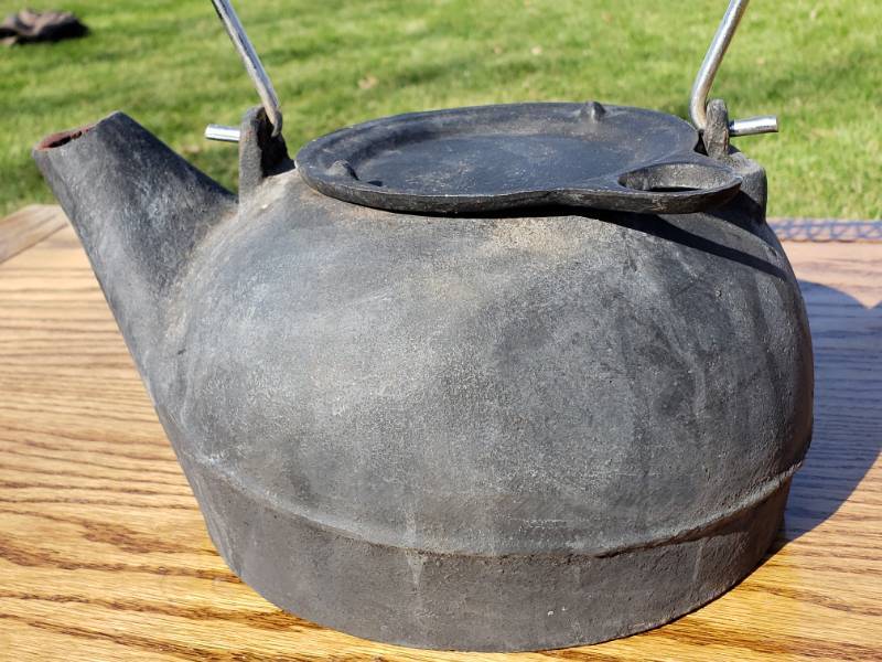 lot 87 image: Cast Iron Tea  Coffee Pot