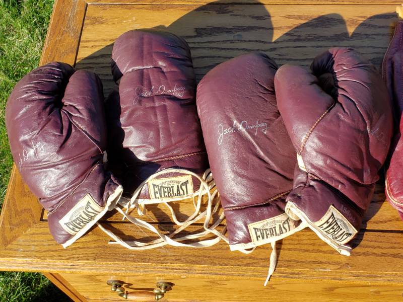 lot 99 image: Lot of Vintage Sporting Goods Jack Dempsey Gloves, Punching Bag, Vintage Tennis Racket, Croquet