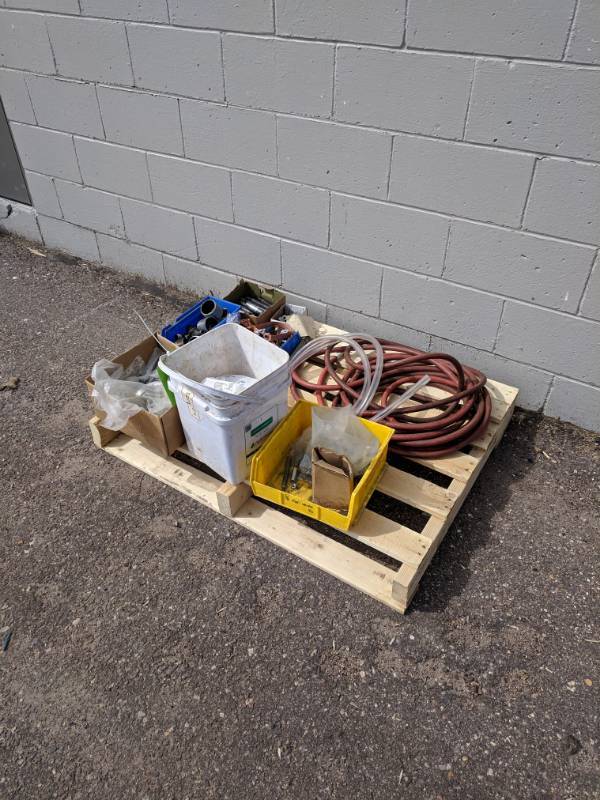 lot 66 image: Plumbing pallet Lot - PureFlow Fittings, Black Pipe Steel Pipe & More