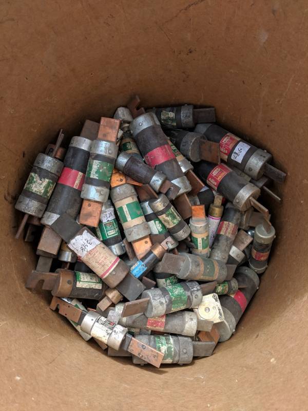 lot 67 image: Barrel of Large Fuses