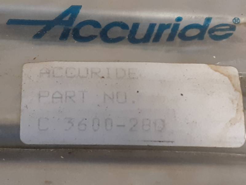 lot 77 image: 2 Sets of Accuride Heavy Duty Drawer Slides