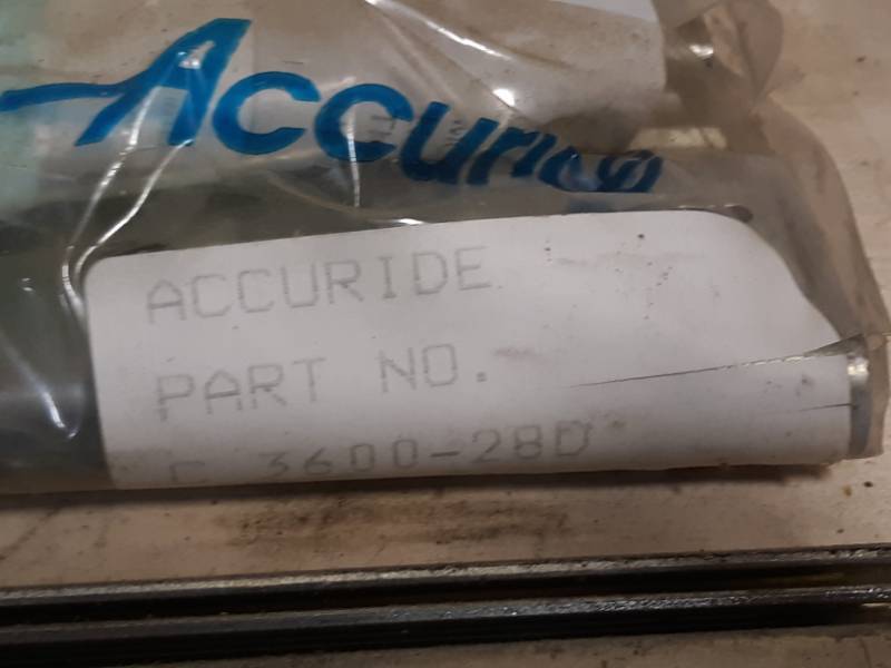 lot 82 image: 2 Sets of Accuride Heavy Duty Drawer Slides