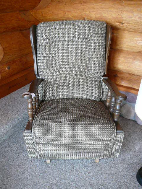 lot 10 image: Sears Recline Chair