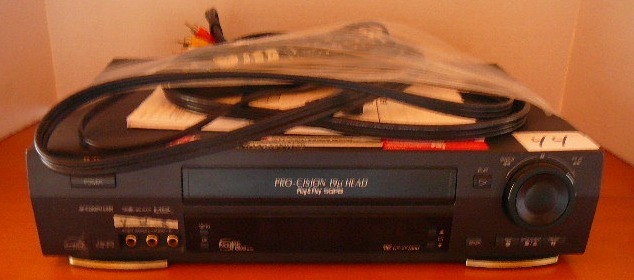 lot 44 image: JVC VCR Player