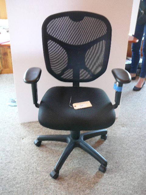 lot 50 image: Office Chair with Arm Rest