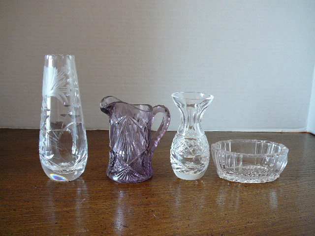 lot 82 image: Lot of Misc Cut Crystal