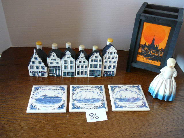lot 86 image: Lot of Home Decor