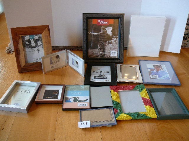 lot 119 image: Lot of Picture Frames