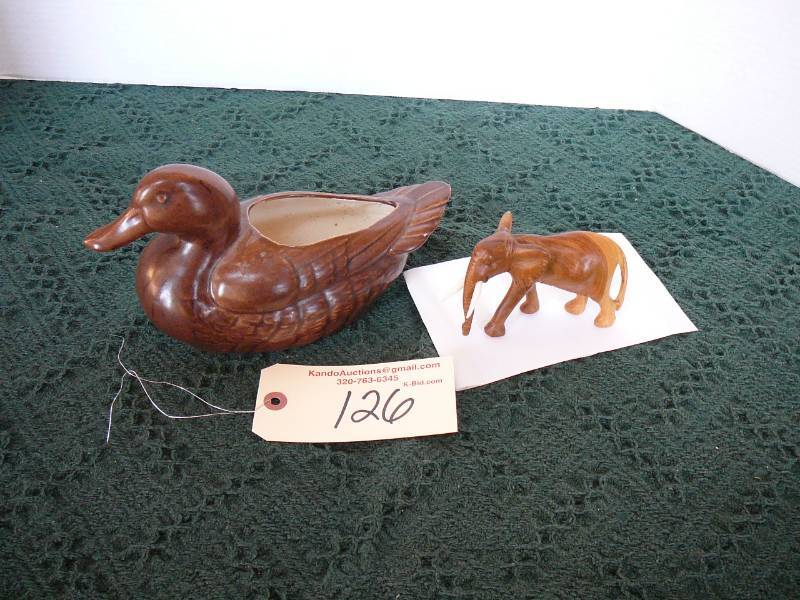 lot 126 image: Wooden Elephant & Ceramic Duck Decor