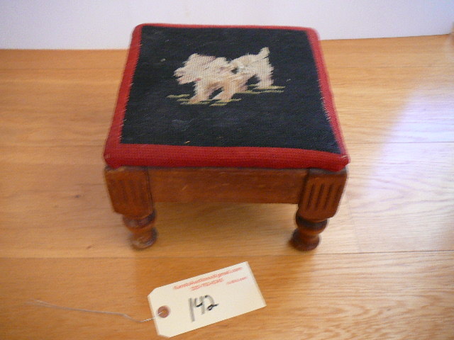 lot 142 image: Vintage Foot Stool