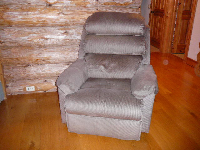 lot 160 image: Stratolounger Reclining Chair