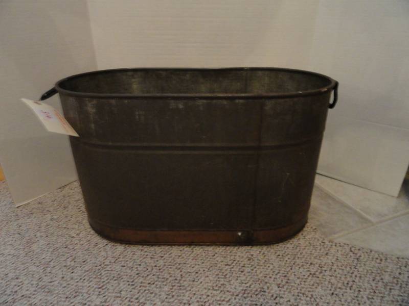 lot 316 image: Galvanized Tub with Handles
