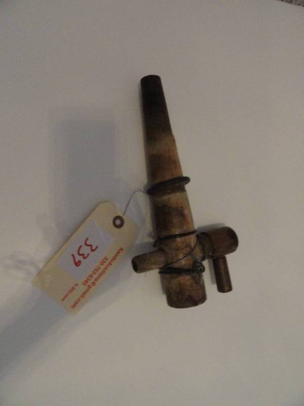 lot 339 image: Vintage Wooden Keg Tap