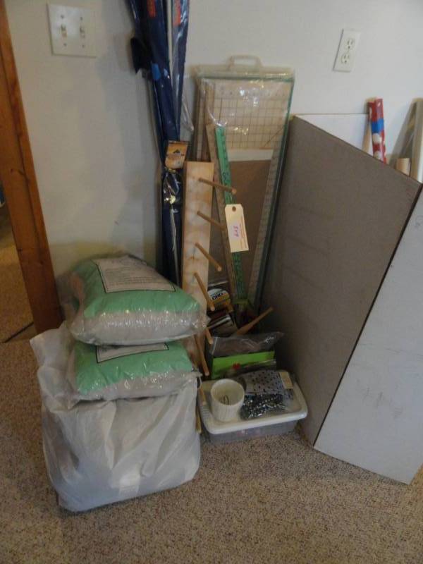 lot 349 image: Lot of Sewing and Craft Items
