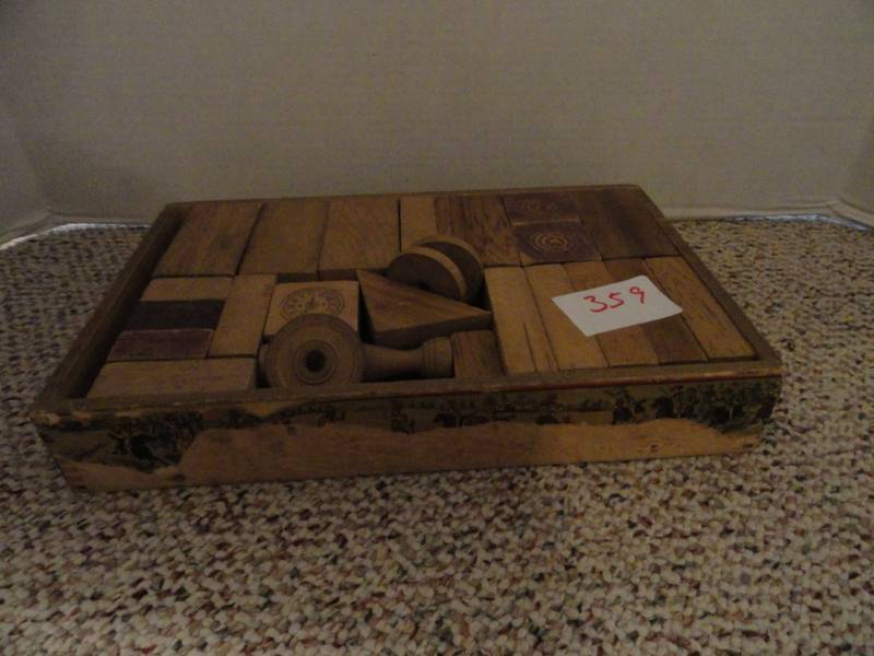 lot 359 image: Vintage Block Game Puzzle