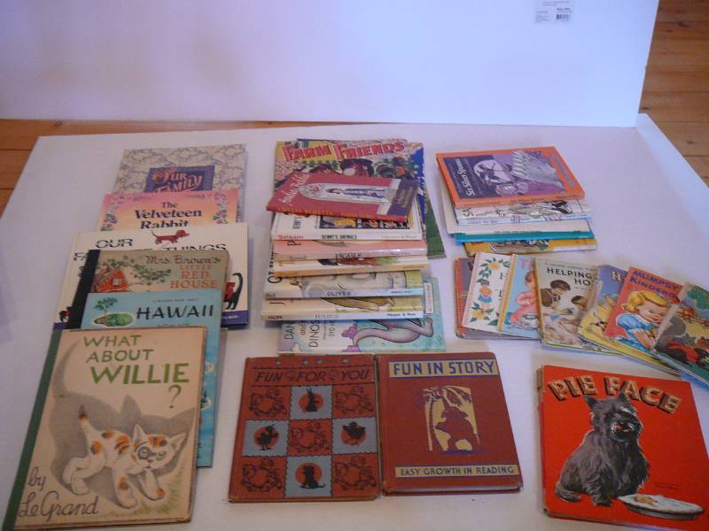 lot 205 image: Lot of Misc Kids Books