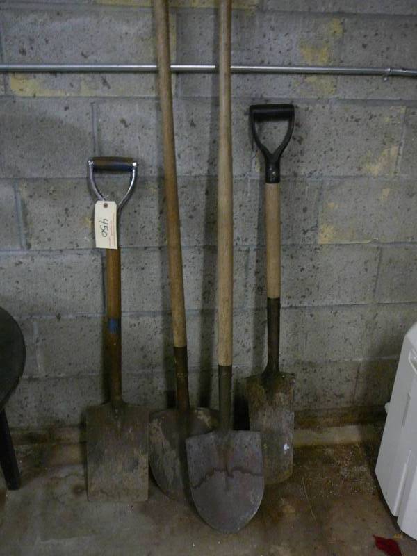 lot 450 image: Shovels