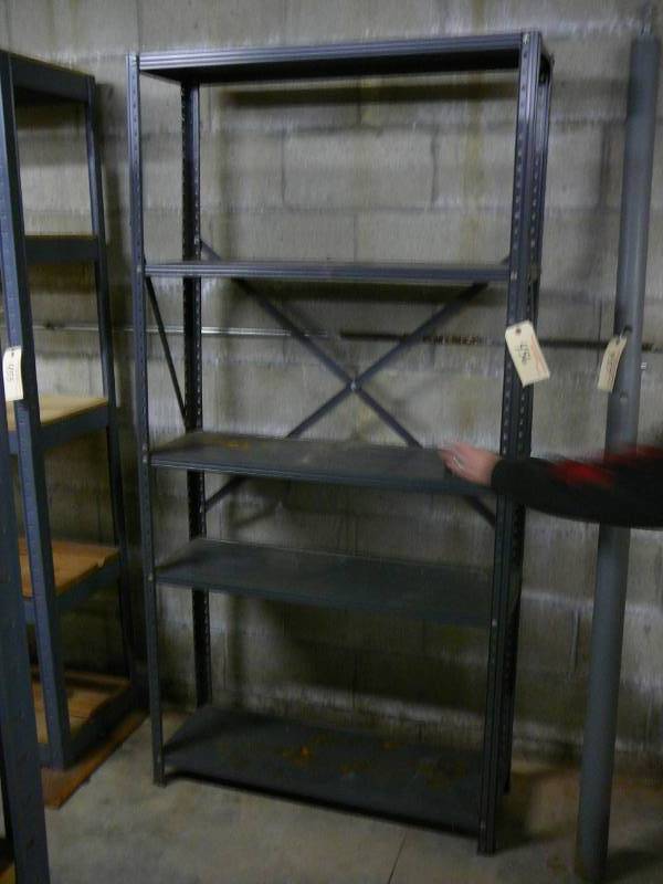 lot 456 image: Metal Rack