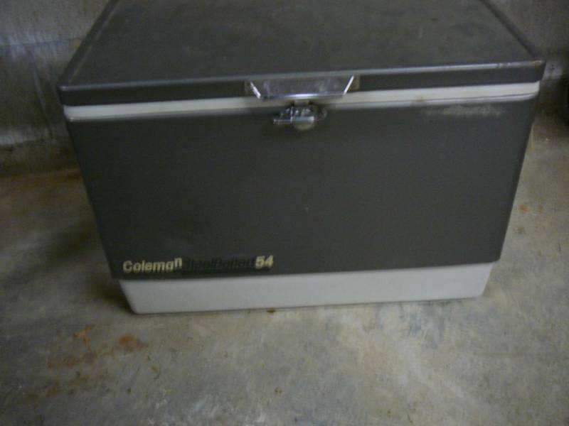 lot 460 image: Coleman Cooler